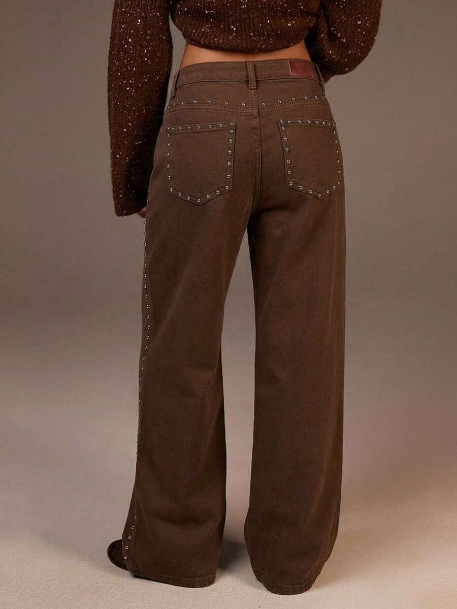 brązowe spodnie jeans 