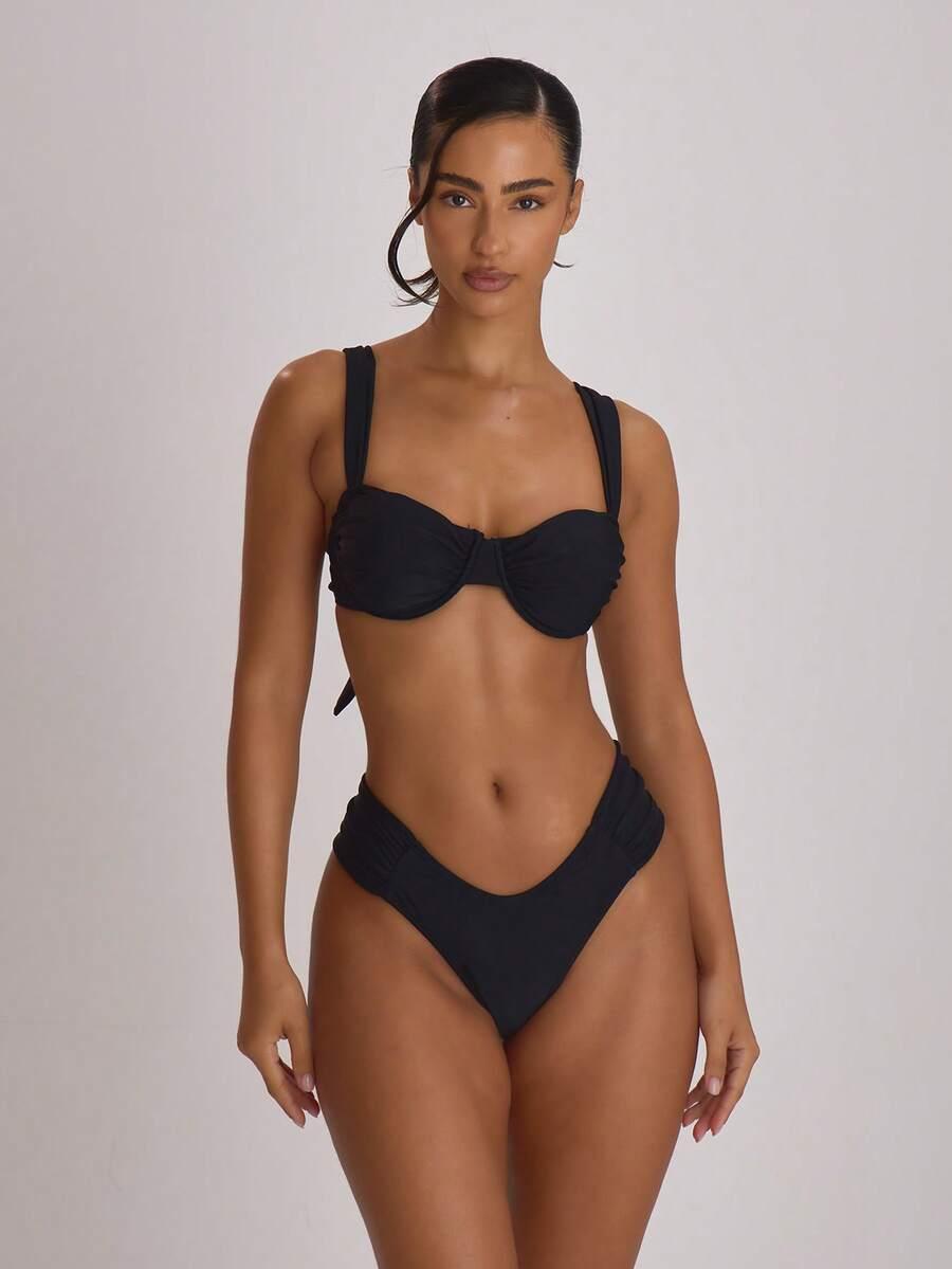 czarny dół od bikini