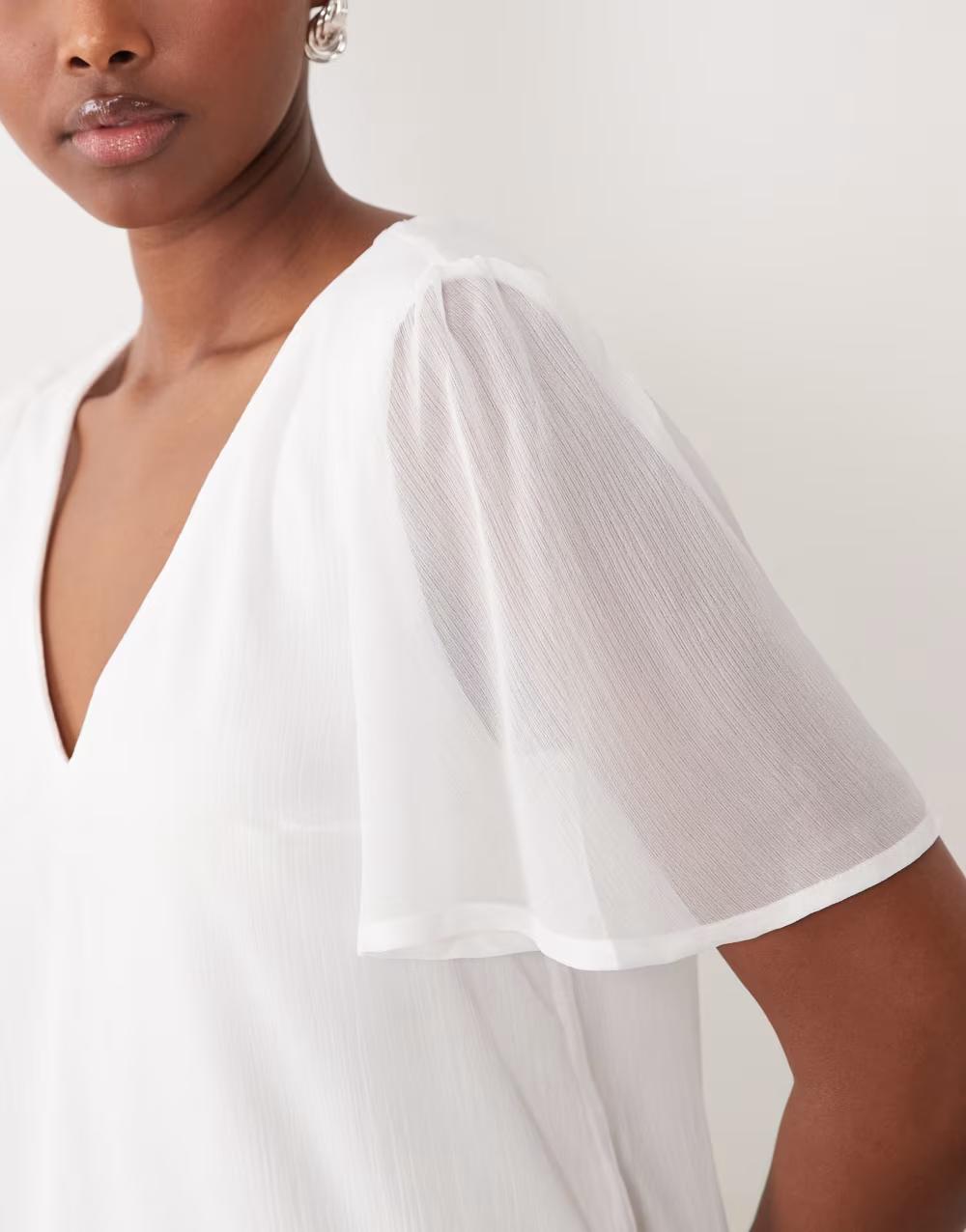 biały t-shirt v-neck casual