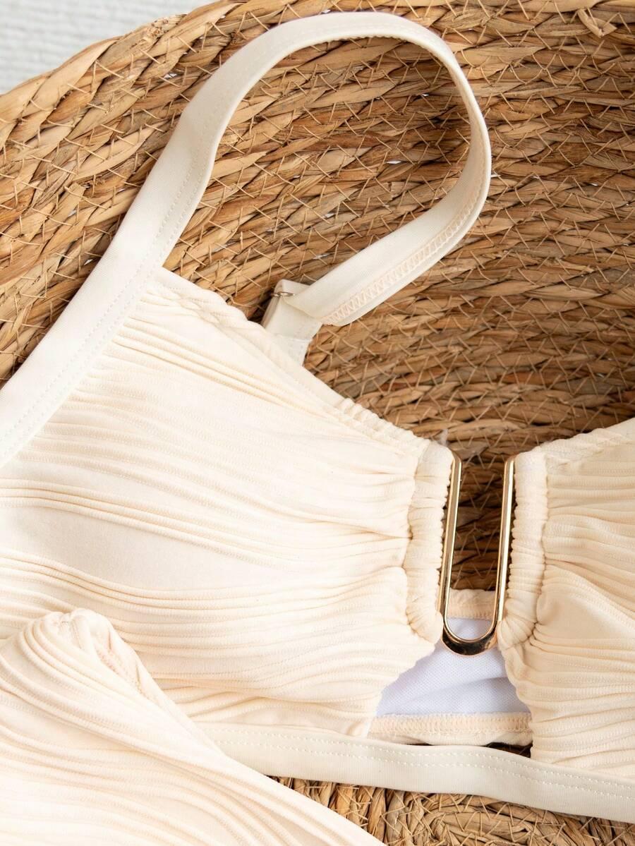 beżowa góra od bikini