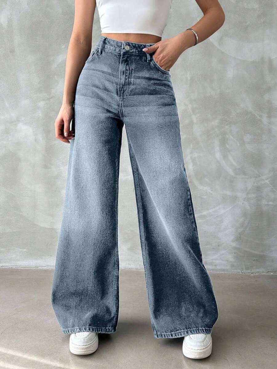 niebieskie spodnie jeans 