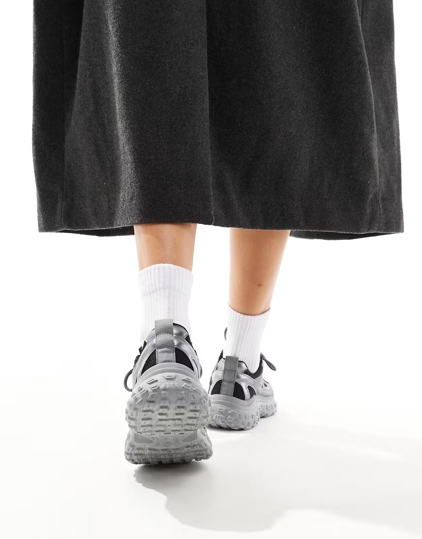 SZNUROWANE BUTY SPORTOWE