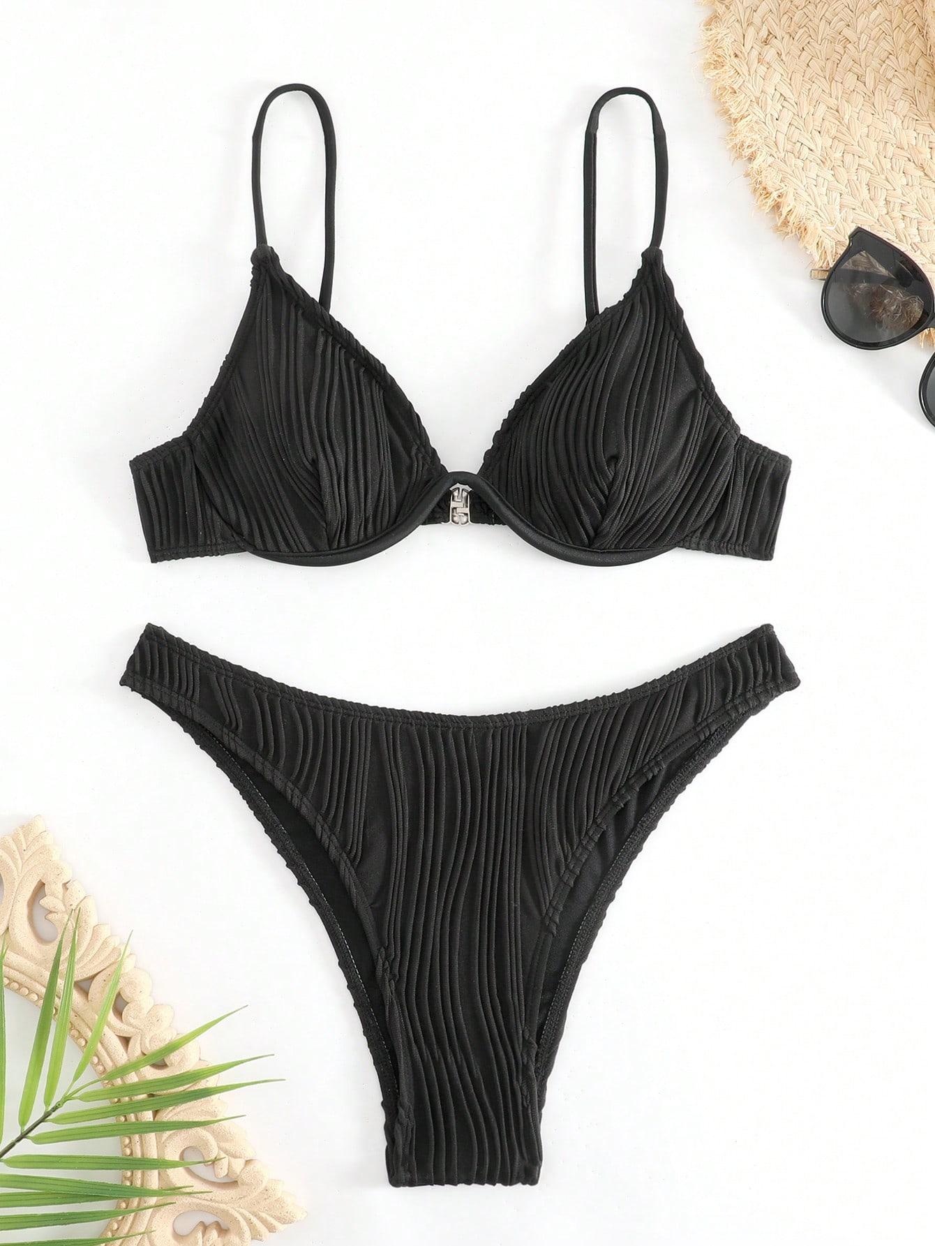 CZARNE BIKINI TEKSTURA
