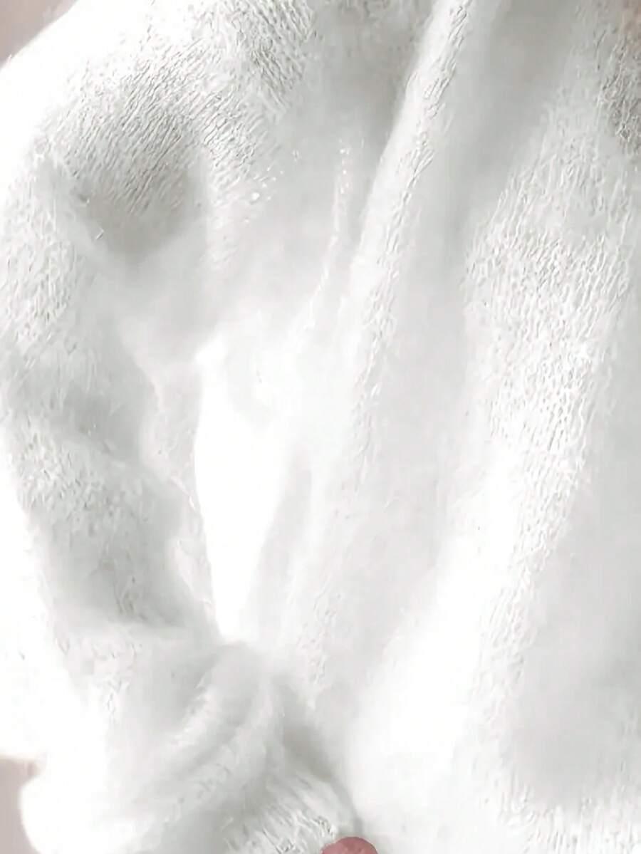 BIAŁY DZIANINOWY SWETER