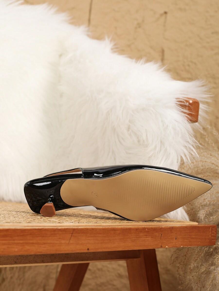 CZARNE CZÓŁENKA ODKRYTE PIĘTY 