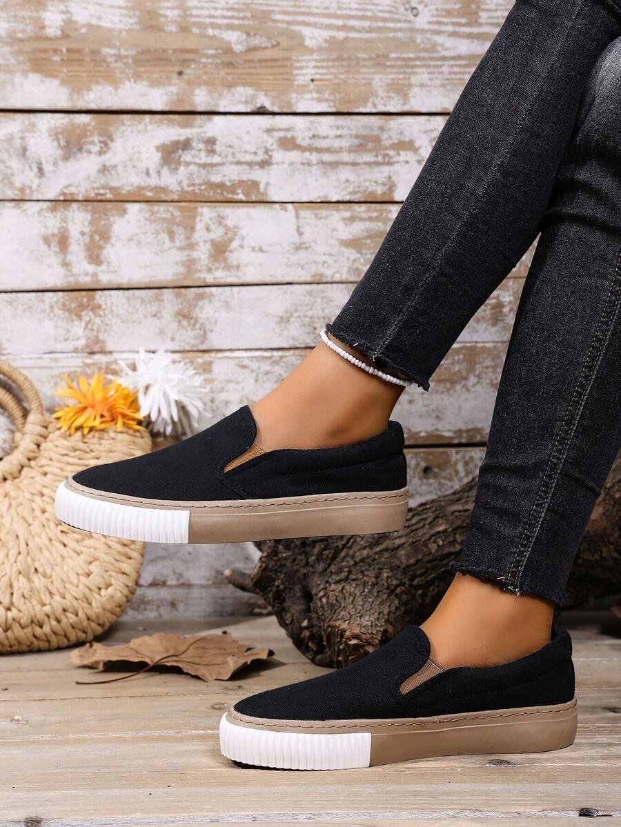 CZARNE MOKASYNY CASUAL