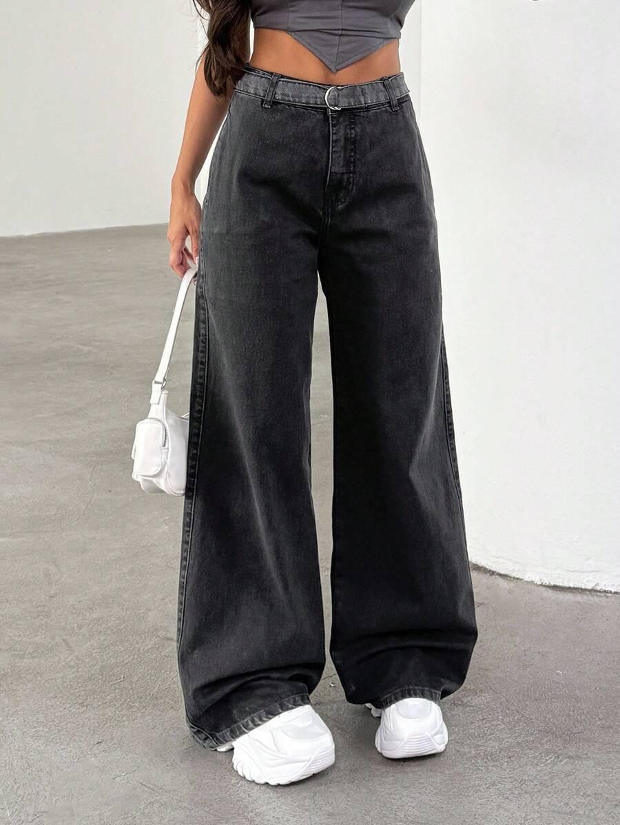 czarne spodnie jeans