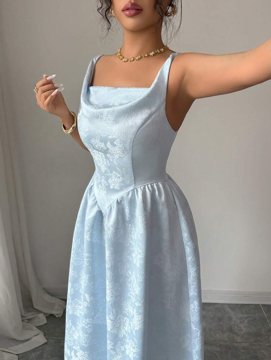 niebieska maxi sukienka