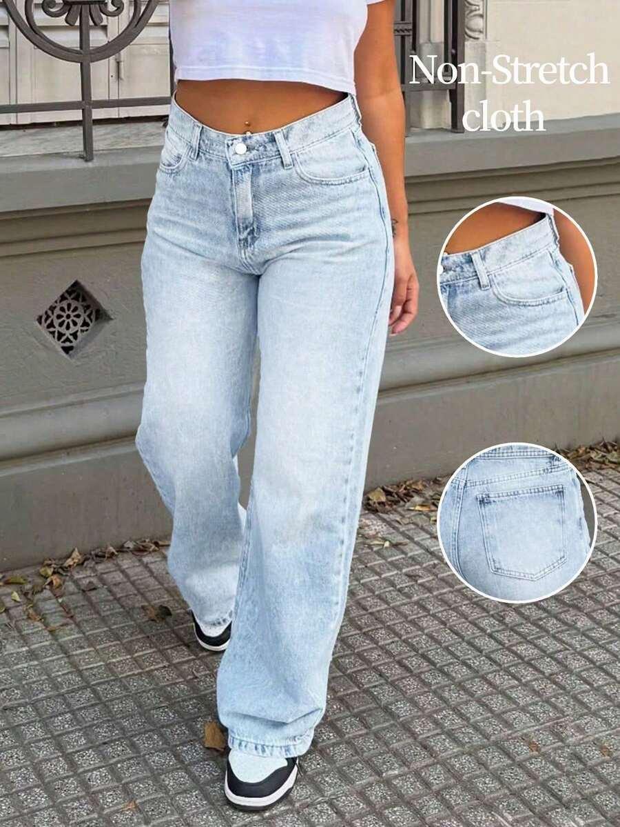 niebieskie spodnie jeans