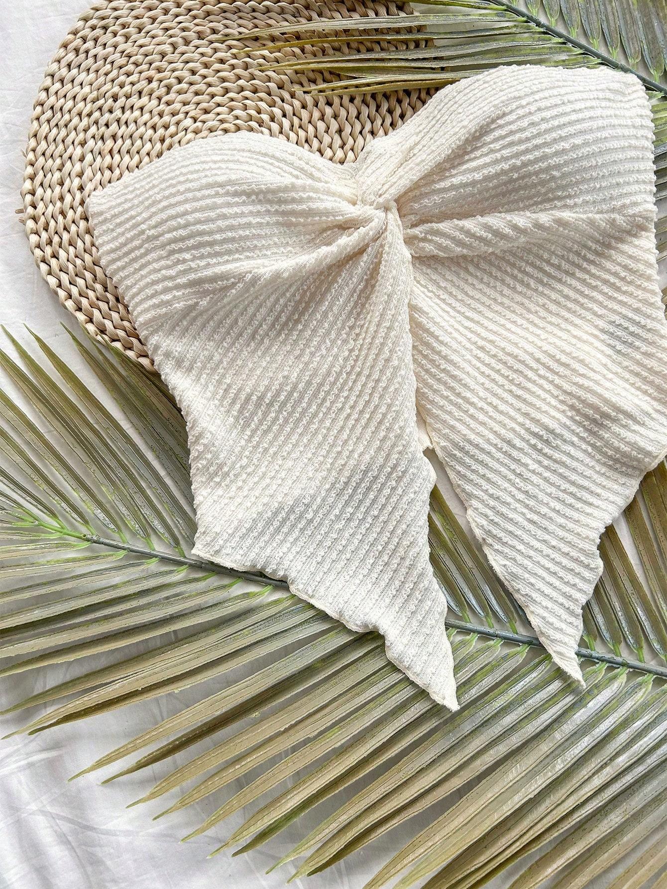 KREMOWY ASYMETRYCZNY TOP 