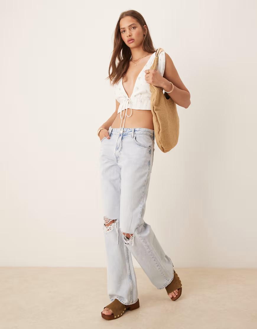 crop top wzór roślinny