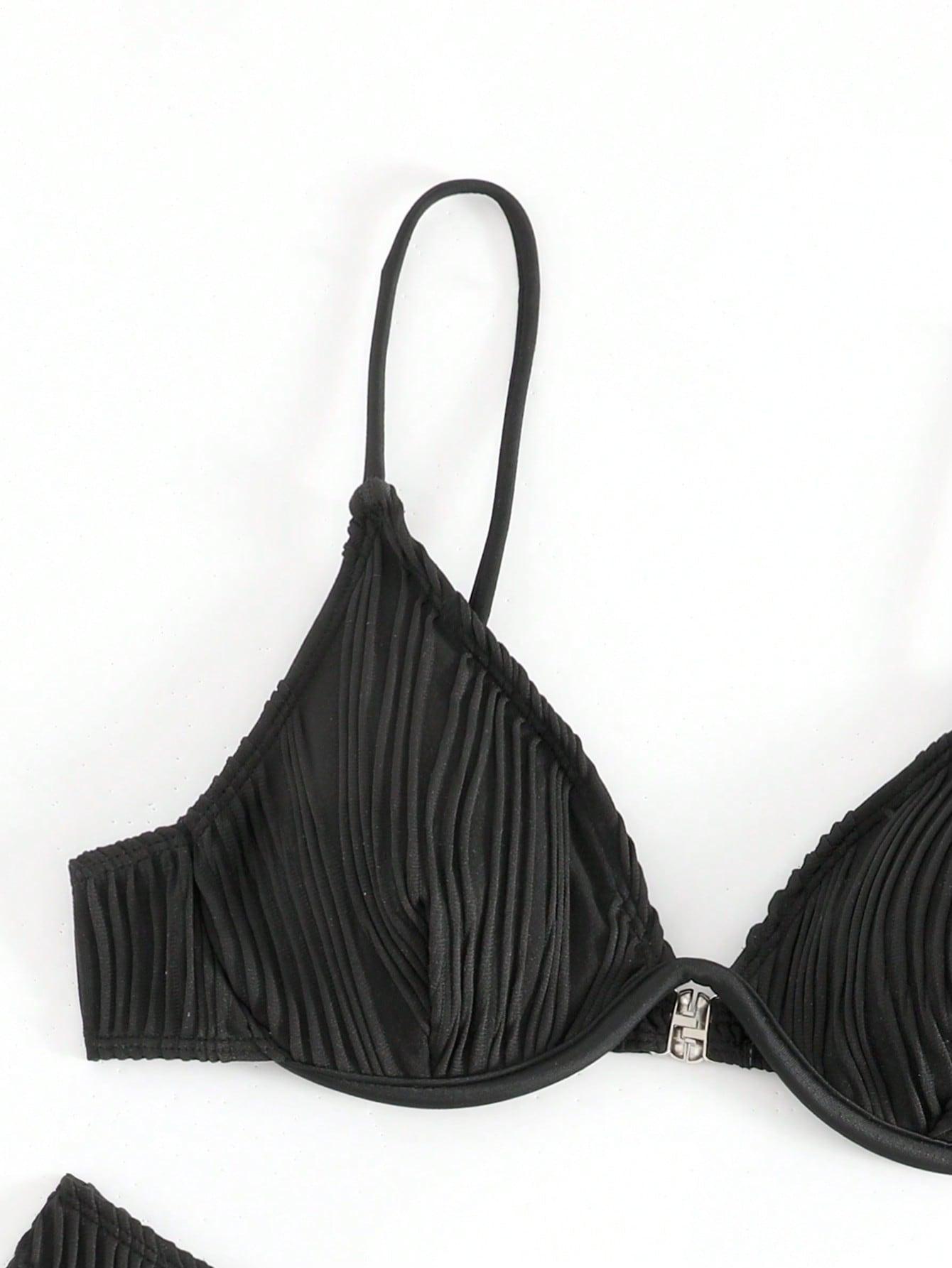 CZARNY DÓŁ OD BIKINI TEKSTURA