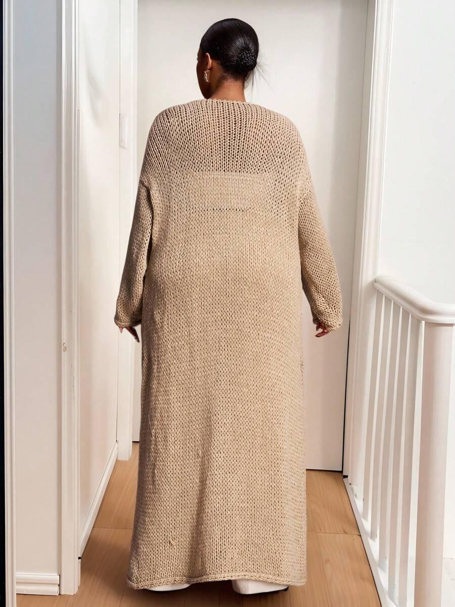 beżowy sweter do kostek
