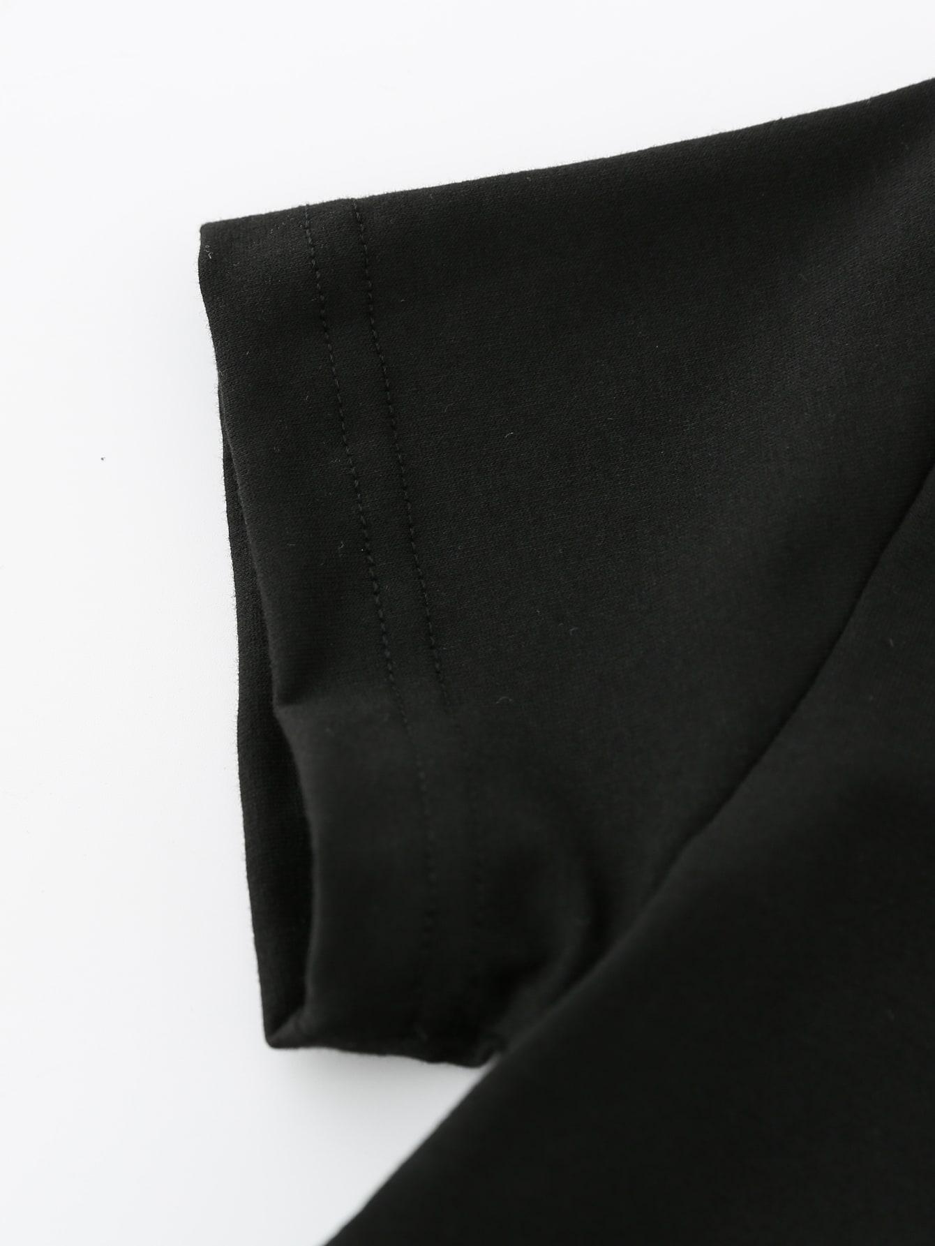 czarny t-shirt okrągły dekolt