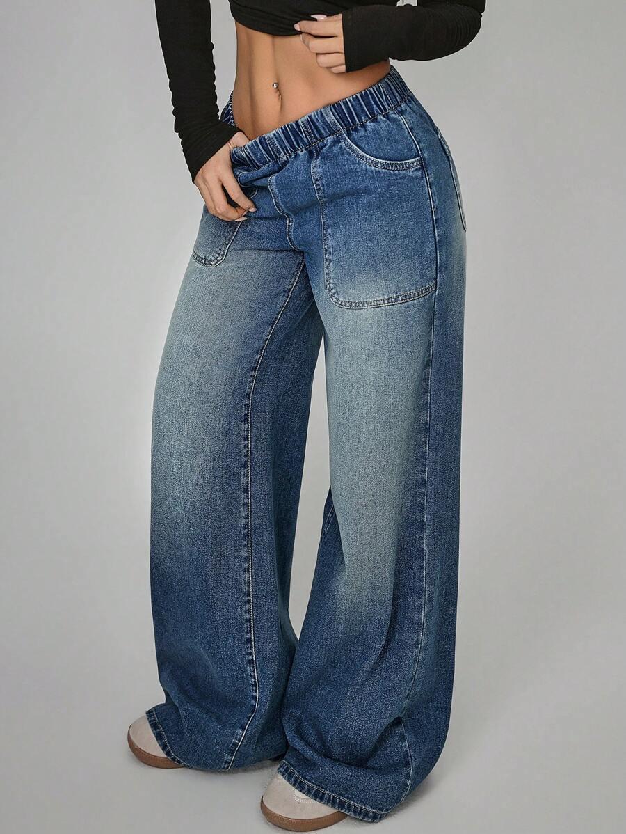 niebieskie spodnie jeans