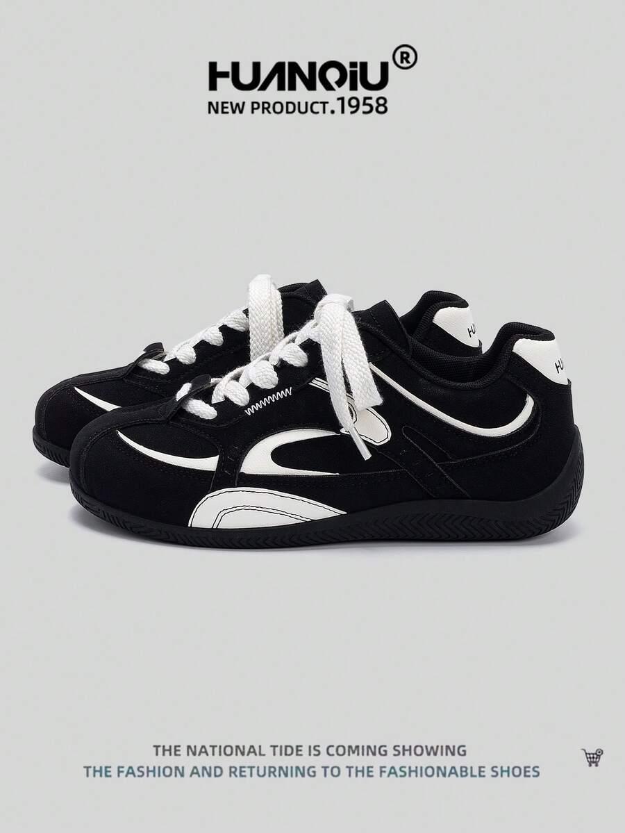 czarne buty sportowe