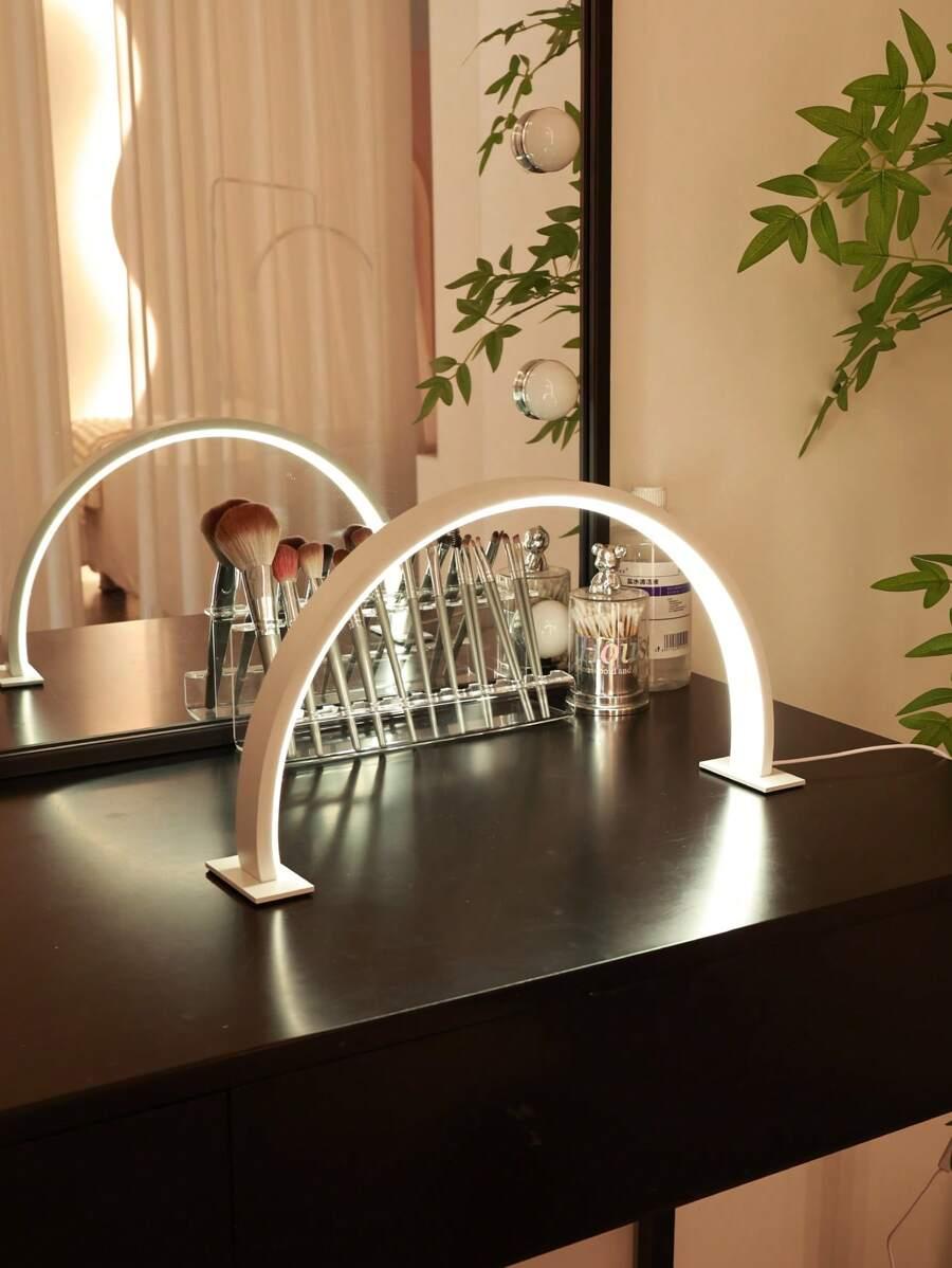 BIAŁA LAMPA LED