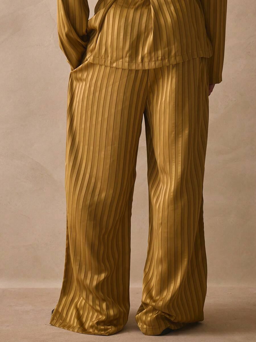 żółte spodnie wide leg