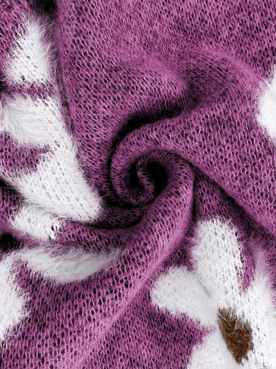 fioletowy sweter kwiaty