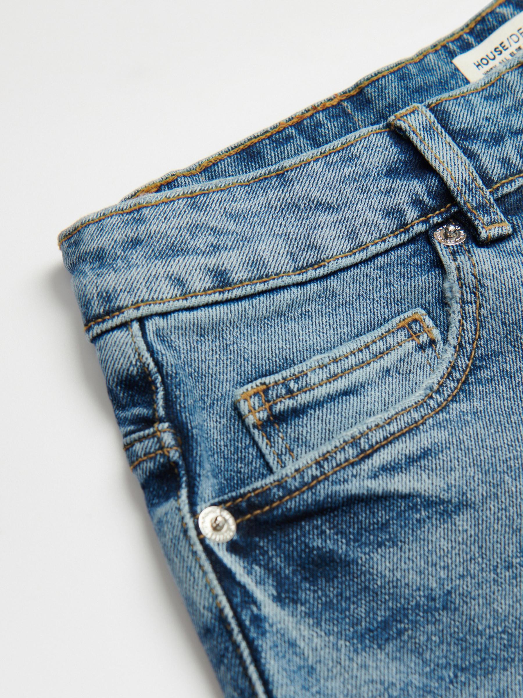 krótkie spodenki jeans