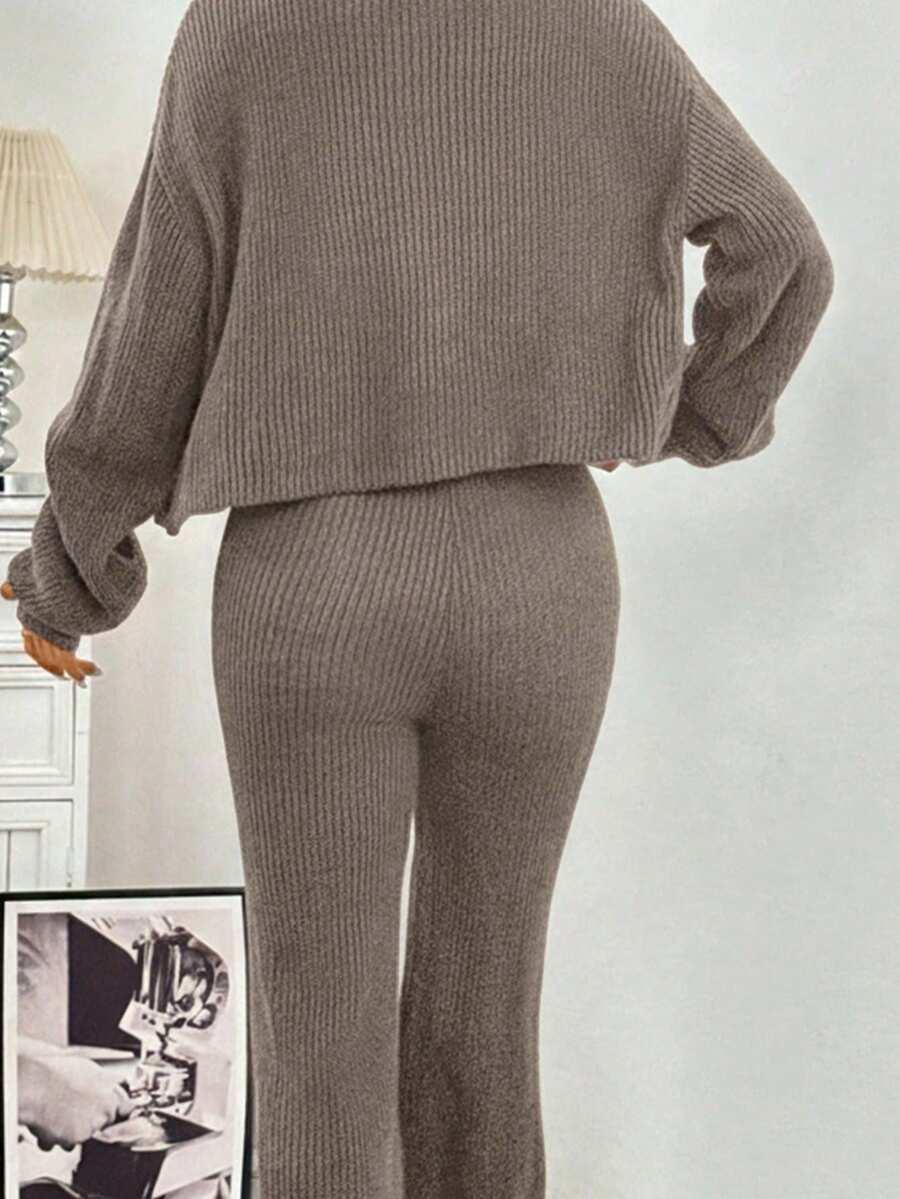 dzianinowy komplet sweter spodnie