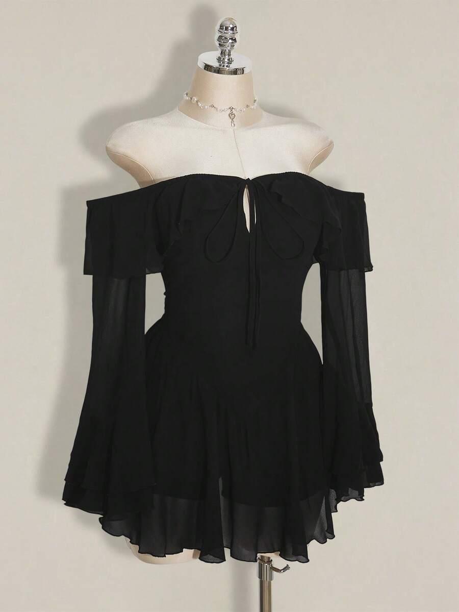 czarna mini sukienka 