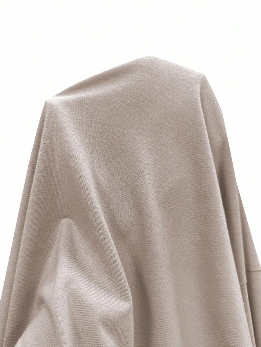 beżowa bluzka v-neck