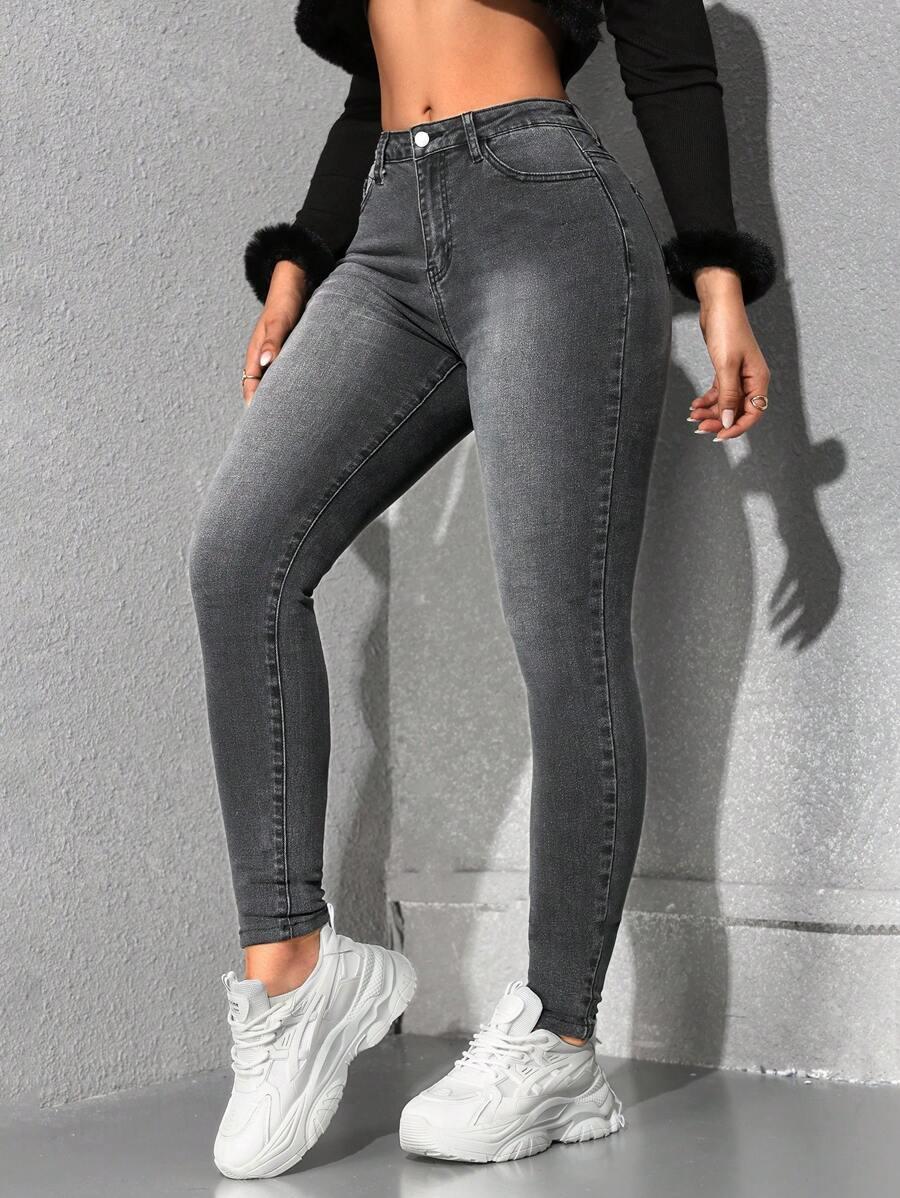 szare ocieplane spodnie jeans