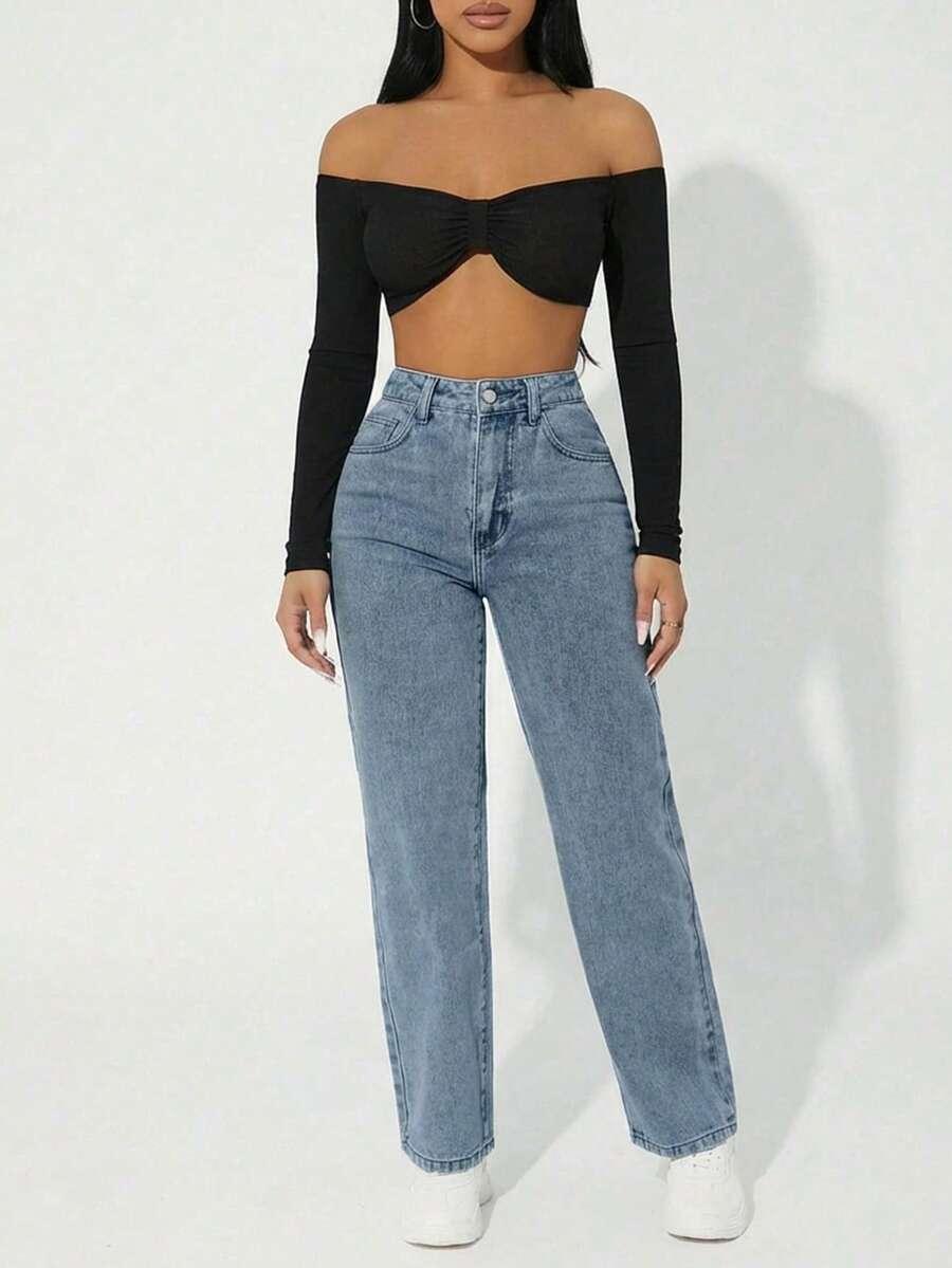 niebieskie spodnie jeans 