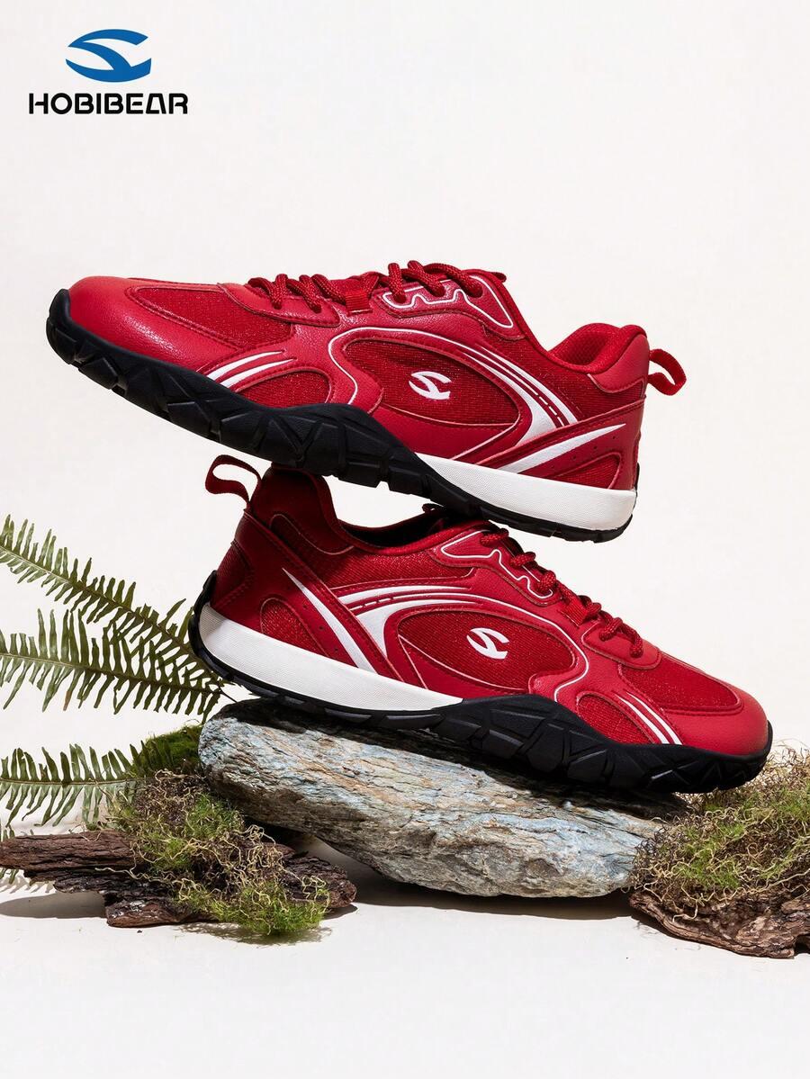 czerwone buty sportowe