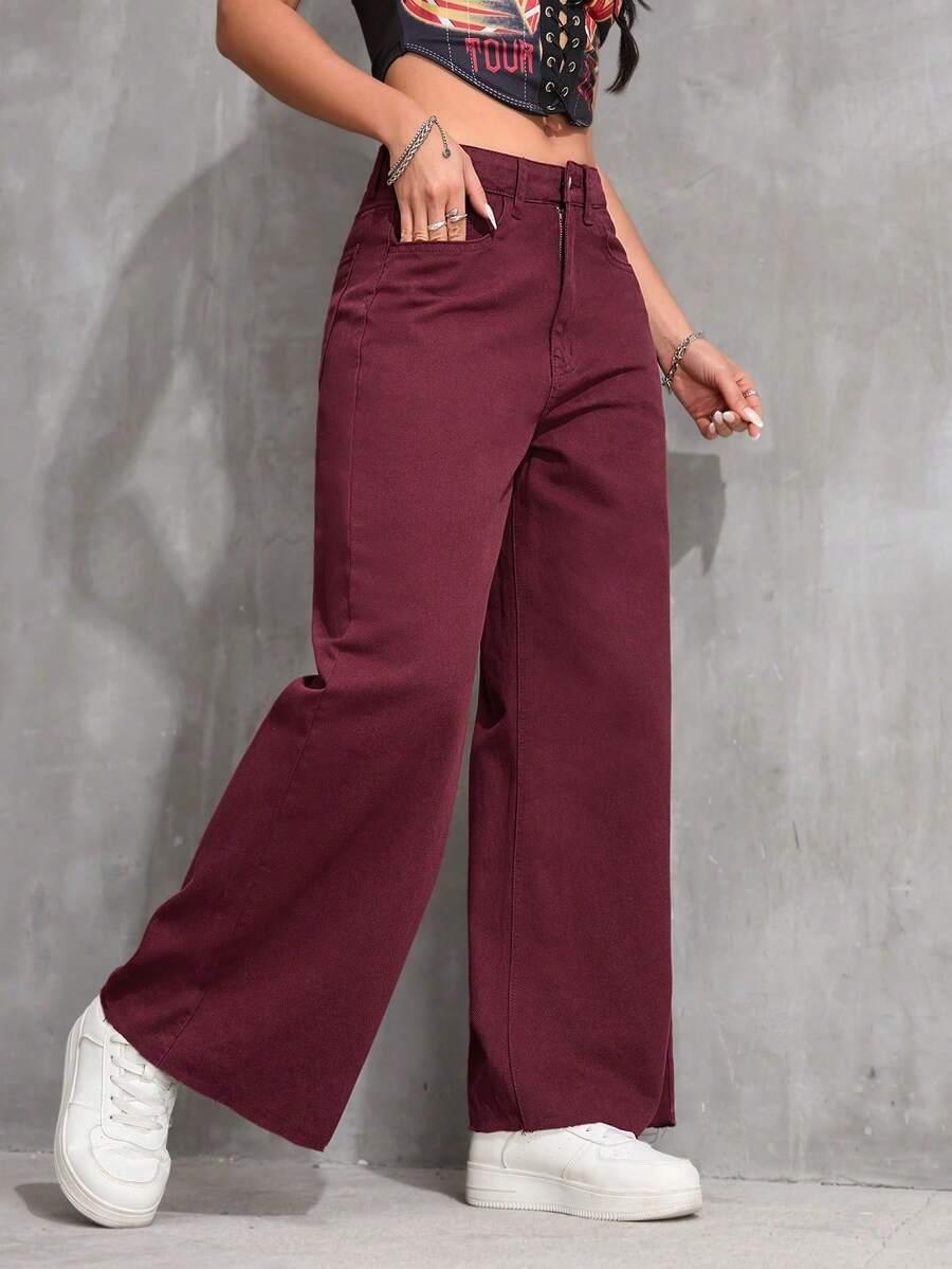 bordowe spodnie jeans