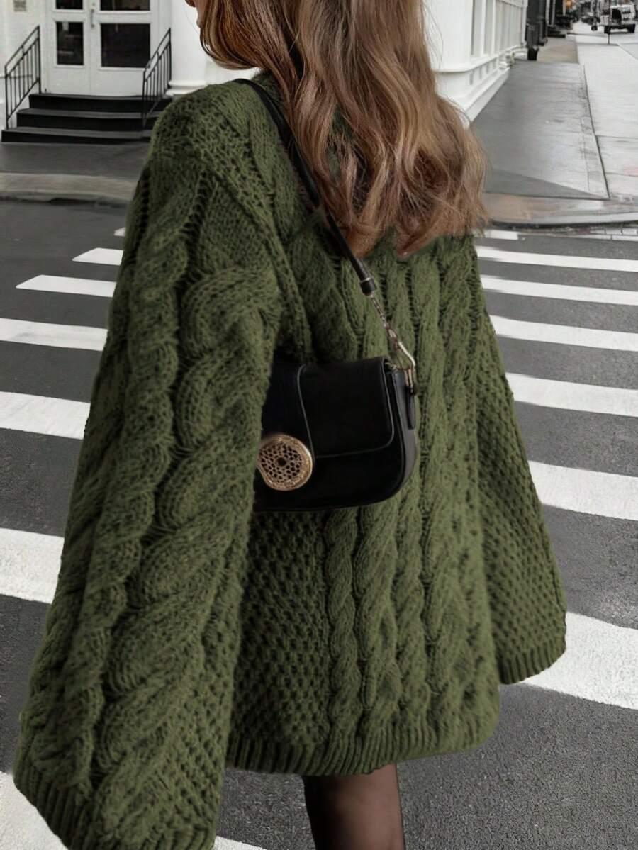 zielony sweter oversize