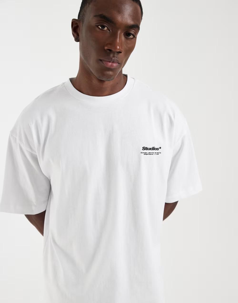 biały t-shirt casual print
