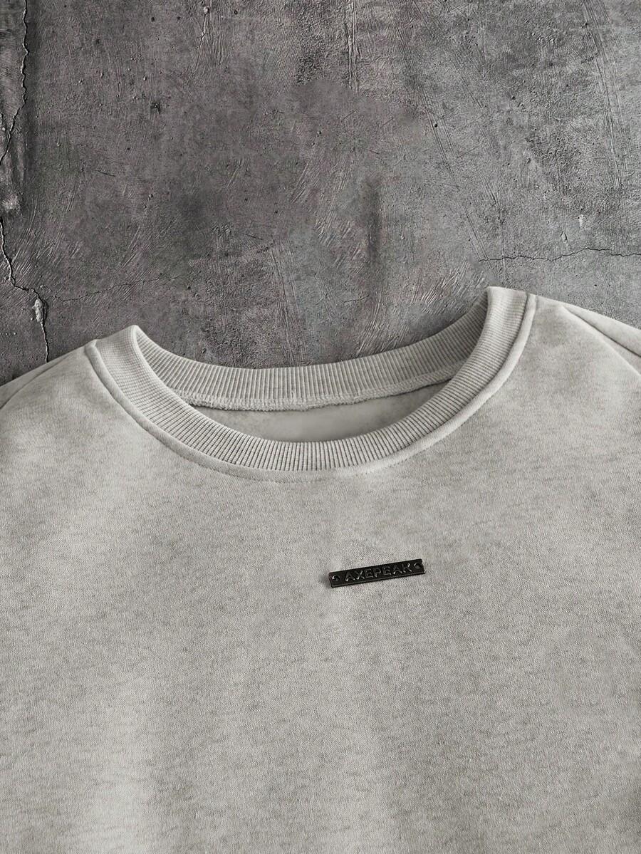 szary t-shirt zdobienie