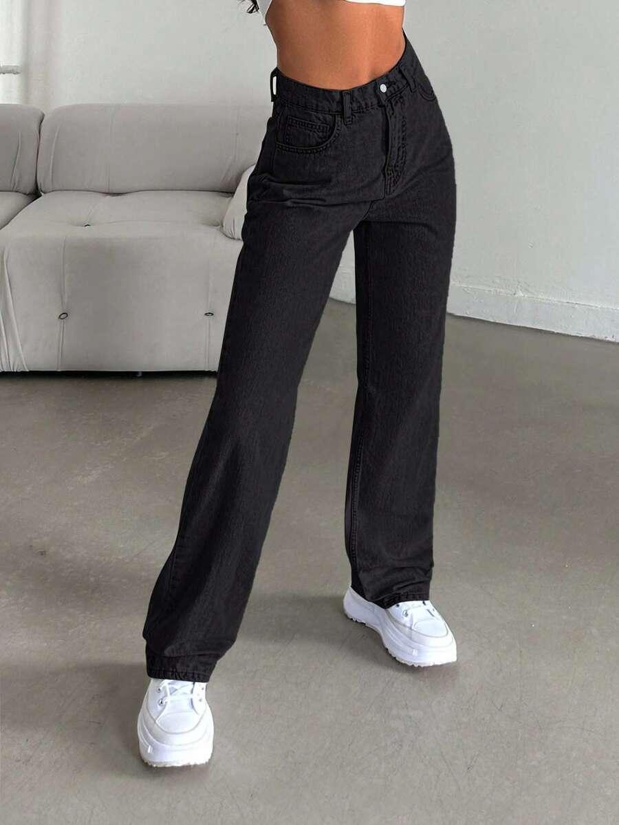 czarne spodnie jeans