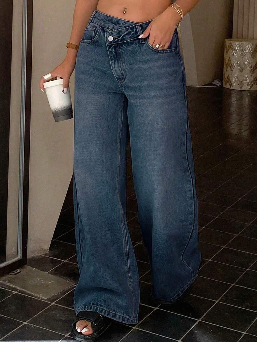 niebieskie spodnie jeans 