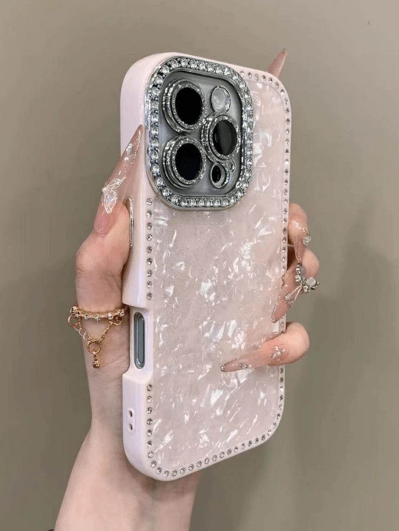 ETUI NA TELEFON IPHONE 16