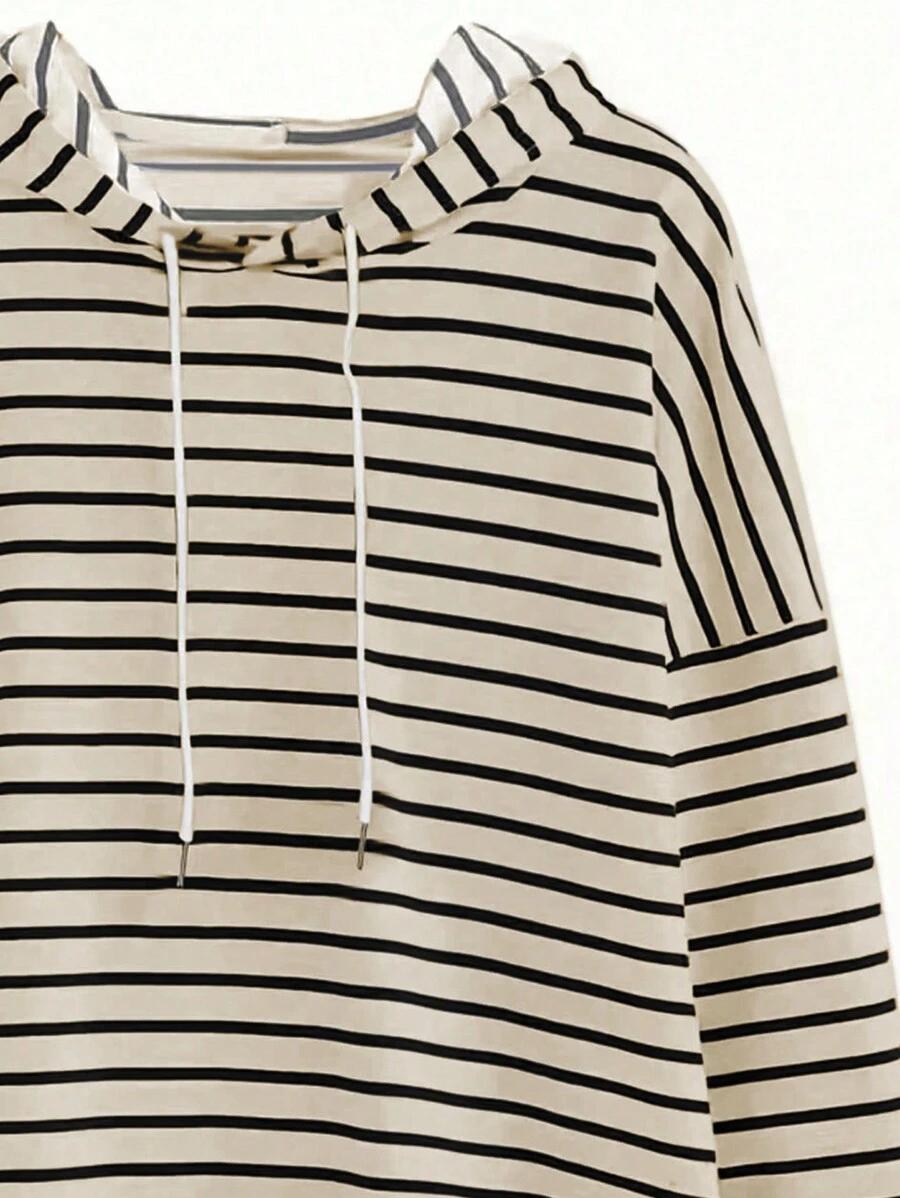 bluza z kapturem wzór paski 