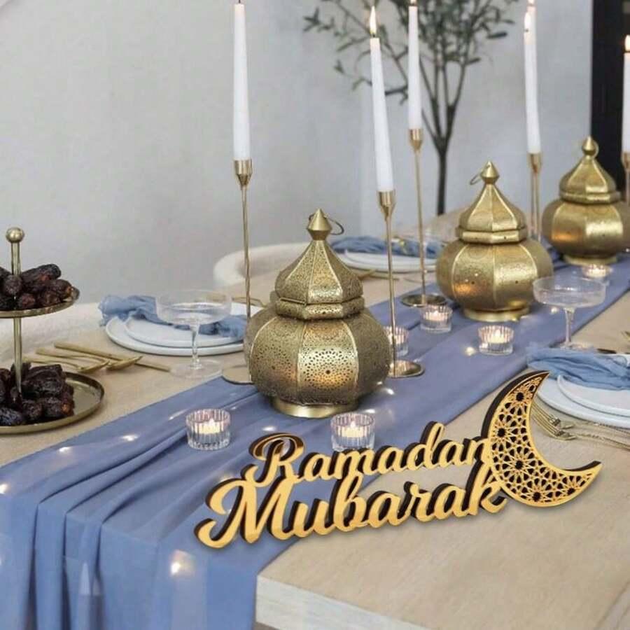 złota dekoracja napis ramadan mubarak 