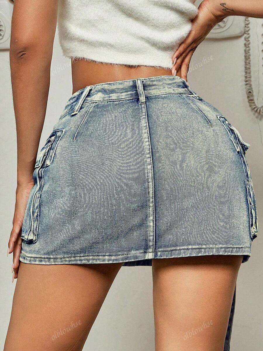 niebieska jeansowa mini spódnica
