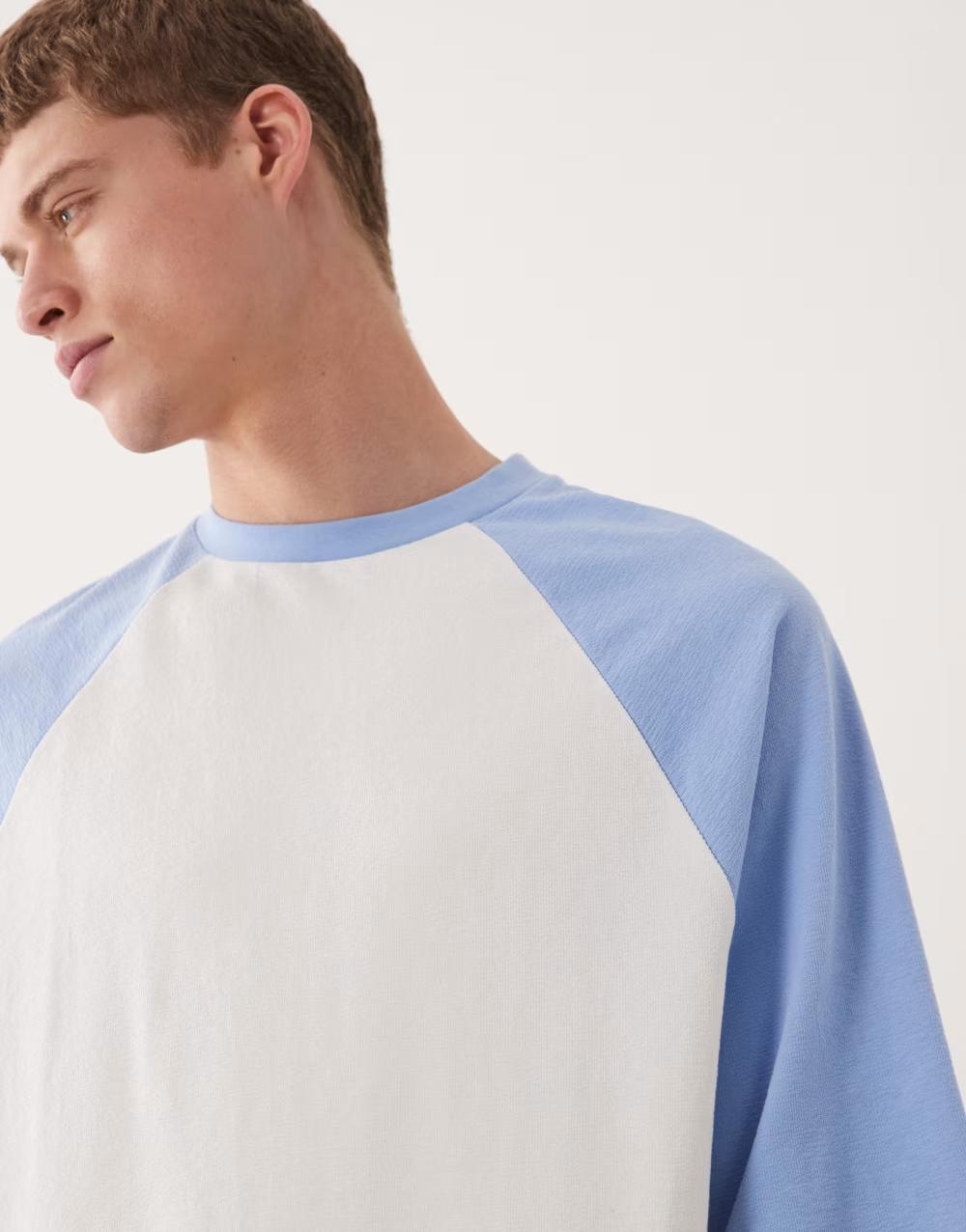 klasyczny luźny t-shirt kontrast tekstura