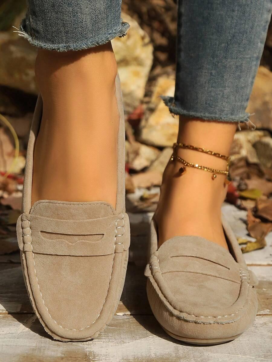 BEŻOWE BUTY WSUWANE ZAMSZ