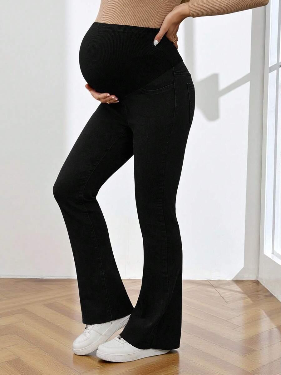 czarne spodnie jeans