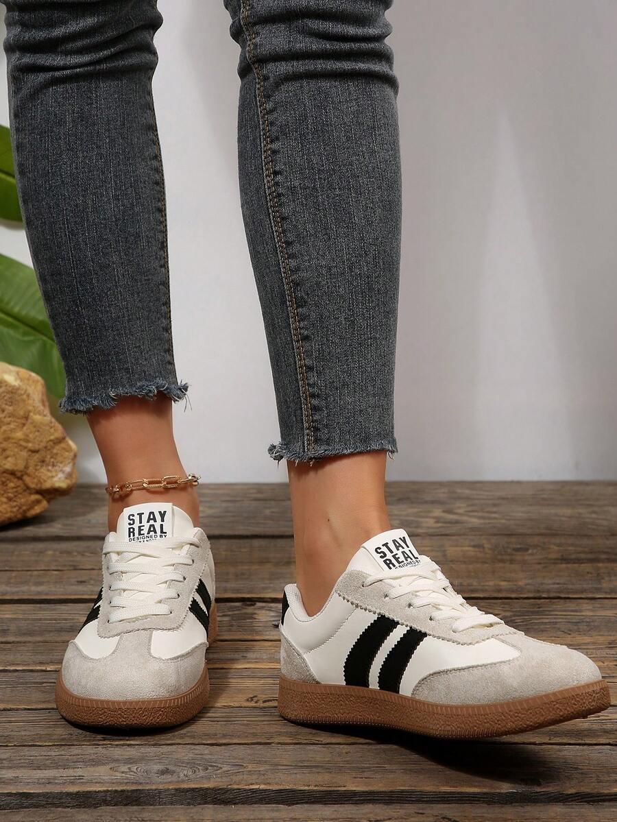 sznurowane buty sportowe kontrast