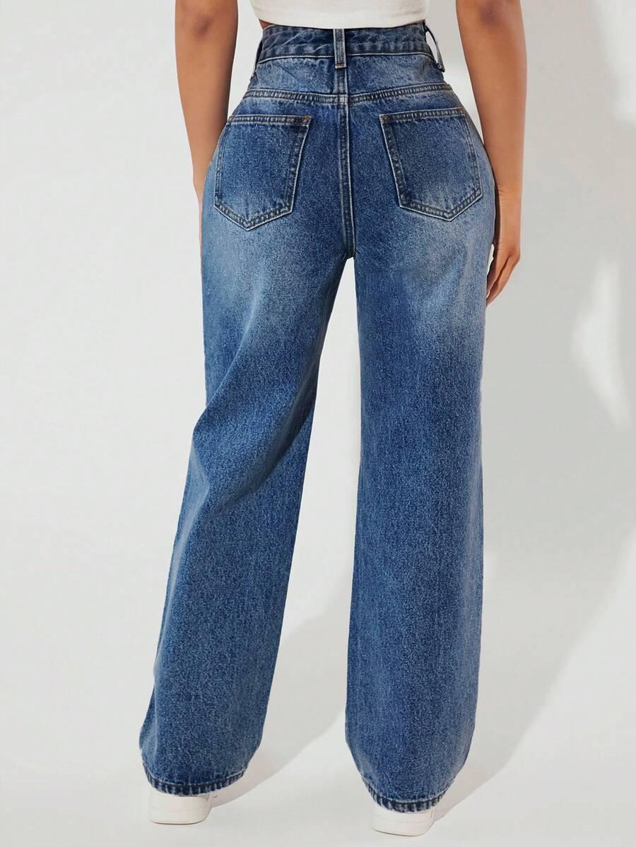 niebieskie spodnie jeans 