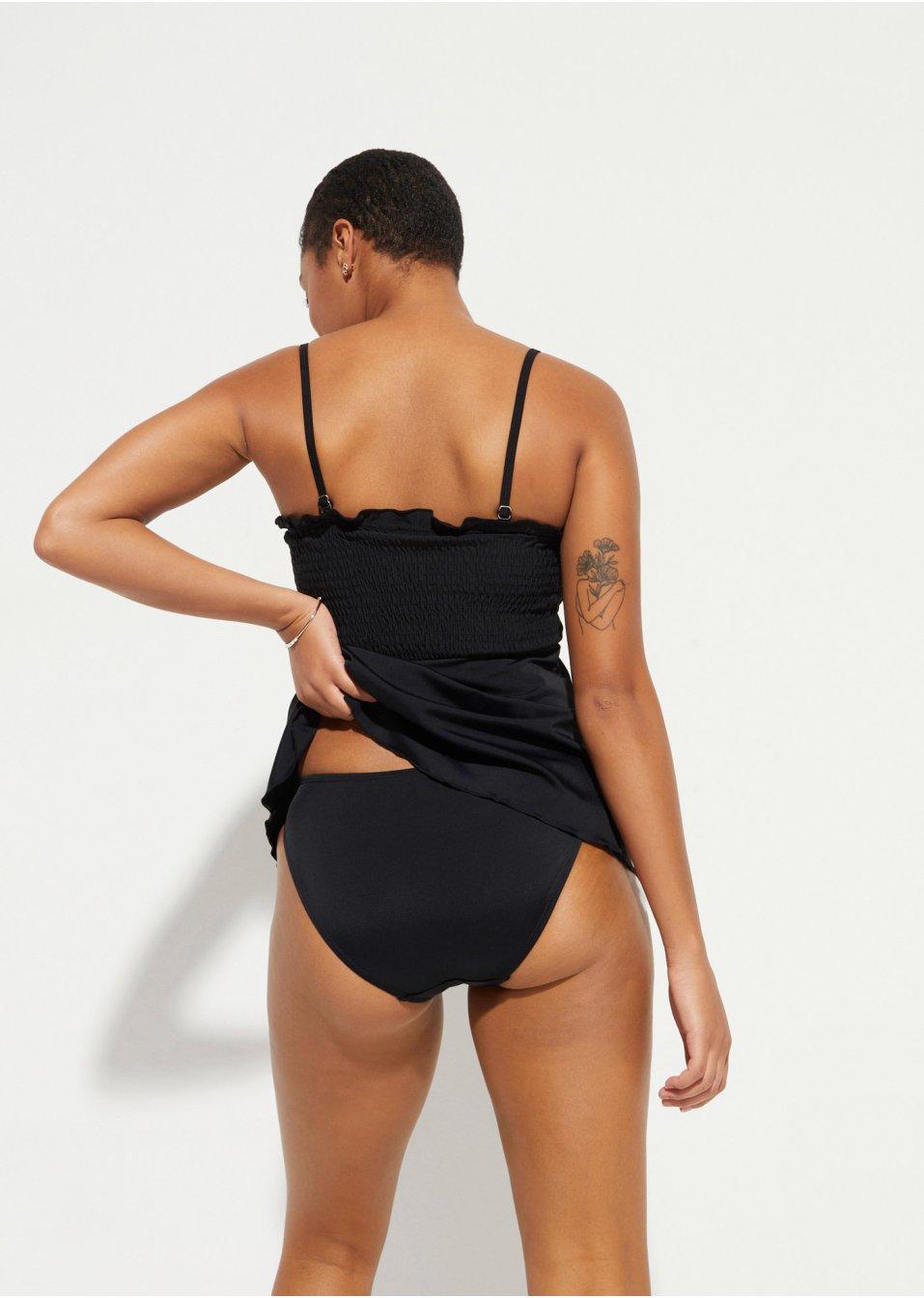 czarny dół od bikini