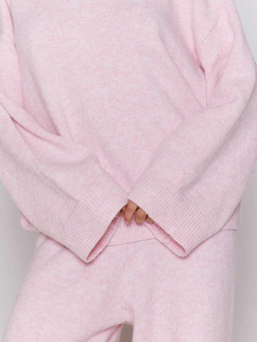 różowy sweter dzianina 