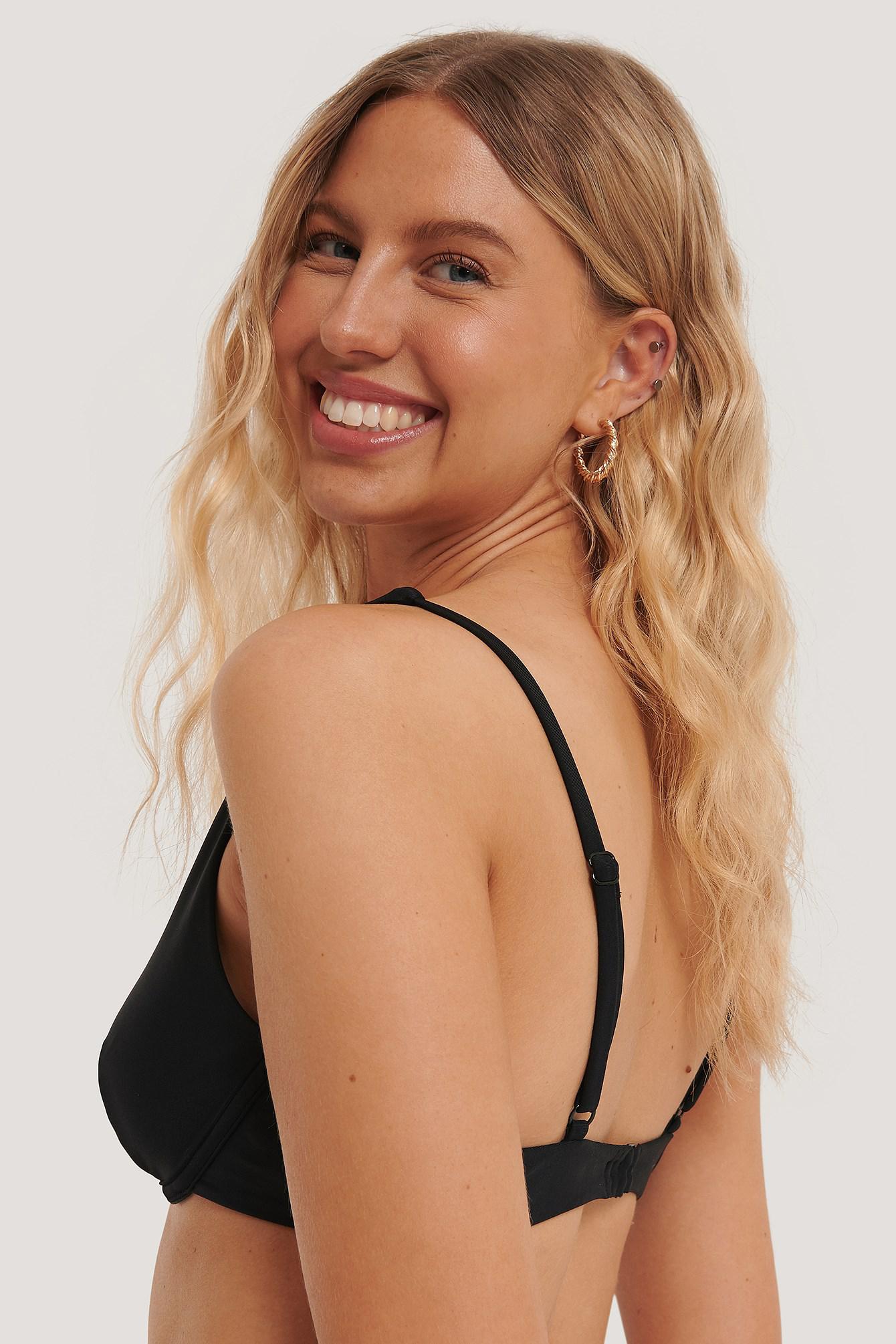 czarna góra od bikini