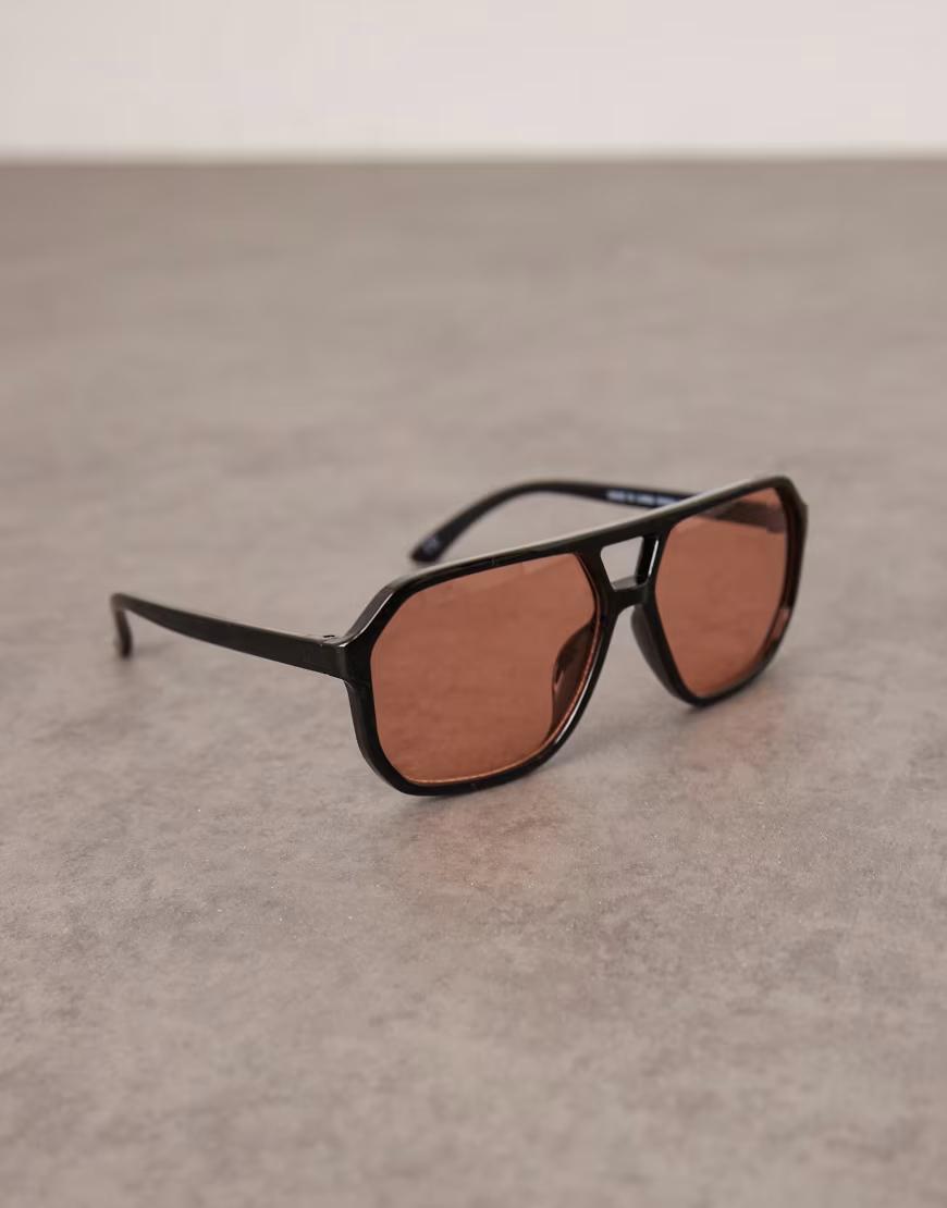 CZARNE OKULARY PRZECIWSŁONECZNE TYPU AVIATOR