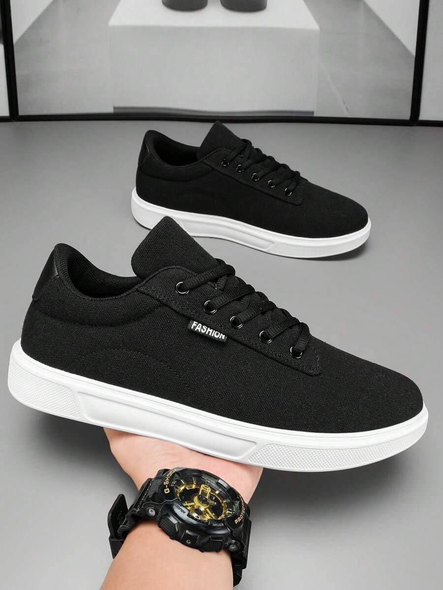 czarne buty sportowe